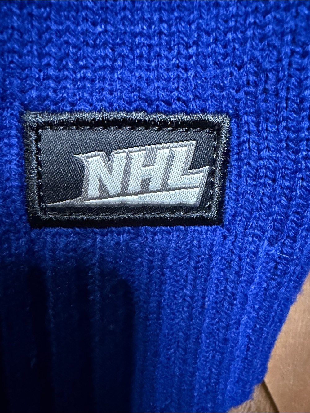 Vintage Toronto Maple Leafs NHL Licensed Ilanco Full-Zip Knit Sweater SIZE LARGE - Picture 5 of 10